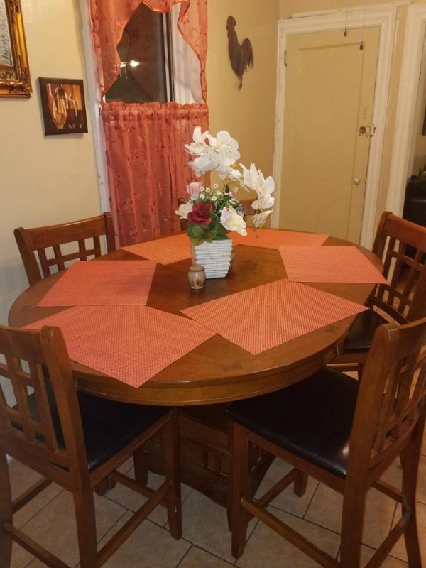 Gabriel's Luxury Suite image 11