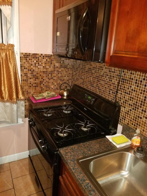 Gabriel's Luxury Suite image 13